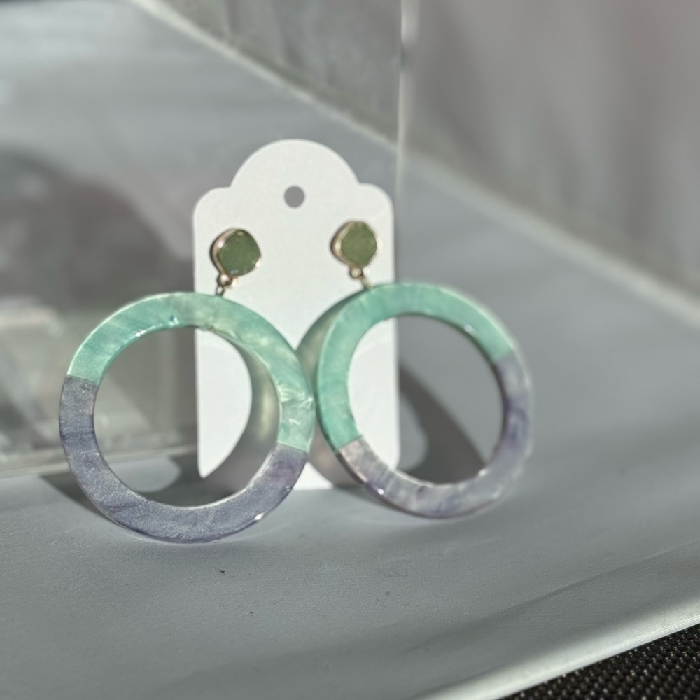 Elegant Teal and Purple Hoop Earrings - Picture 3 of 4